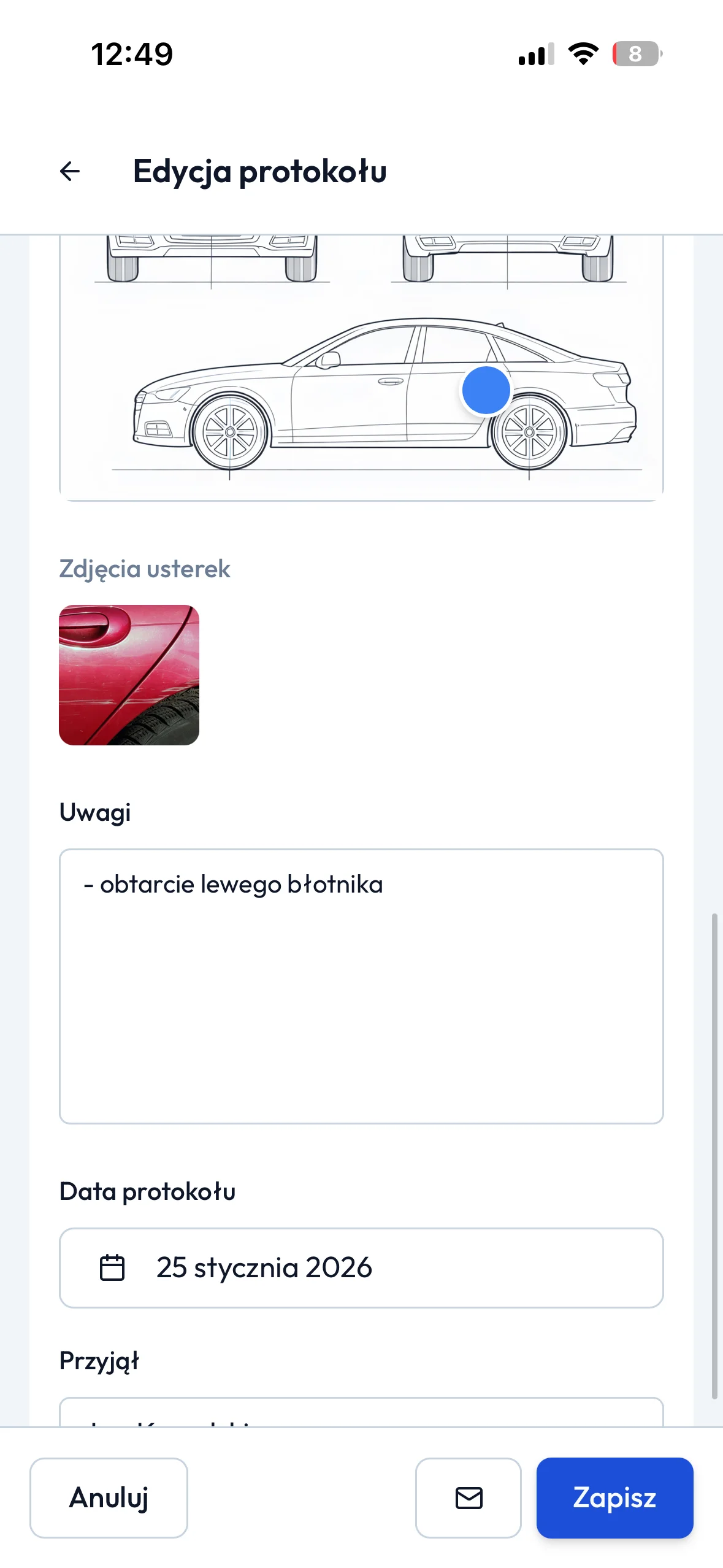 Cyfrowy protokół przyjęcia pojazdu Carfect z diagramem uszkodzeń i zdjęciami